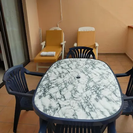 Con Terraza En Gigantes 아파트